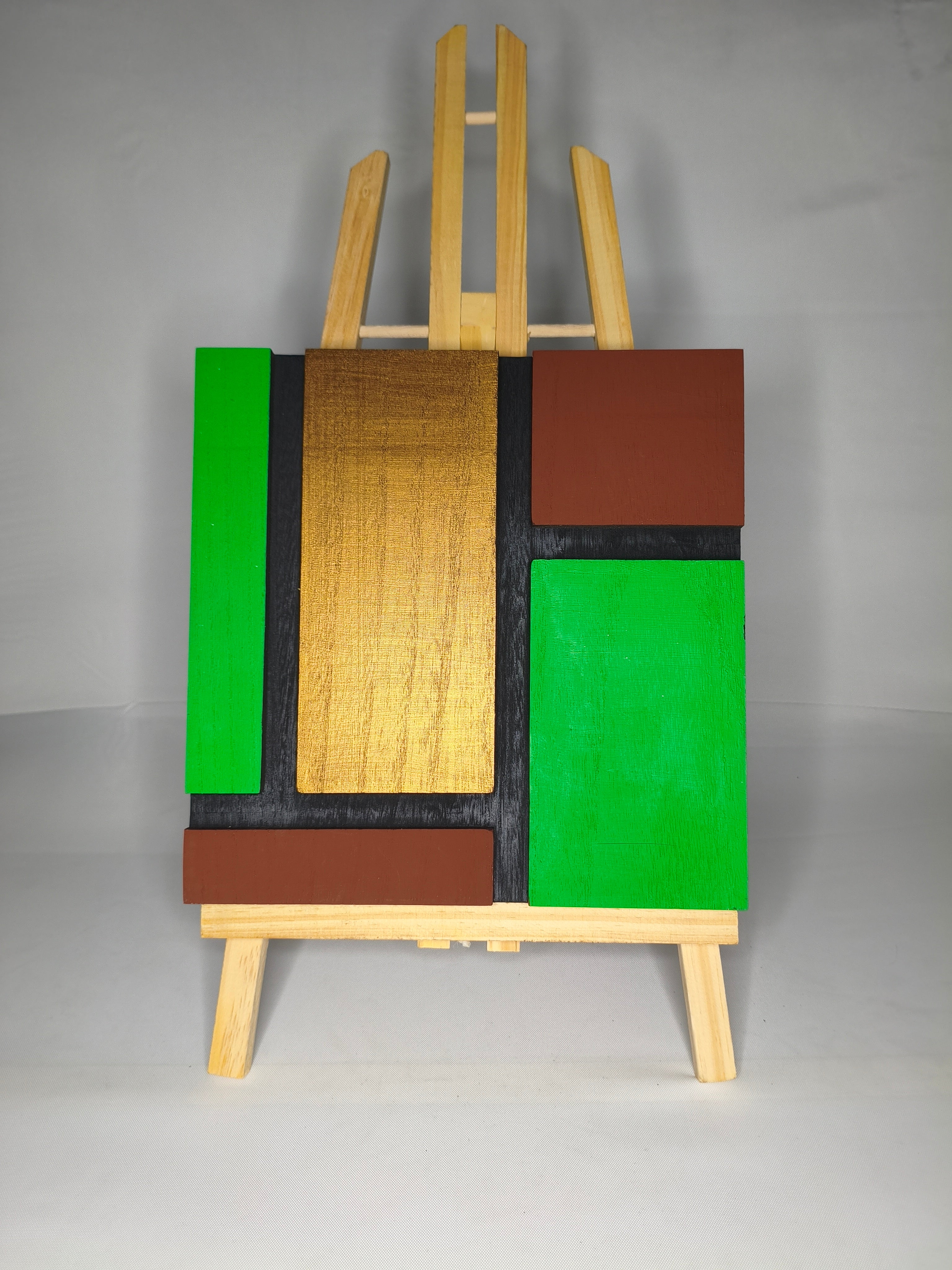 Quadro Geometrico Verde, Oro e Marrone – Omaggio a Mondrian – Legno di Paulonia