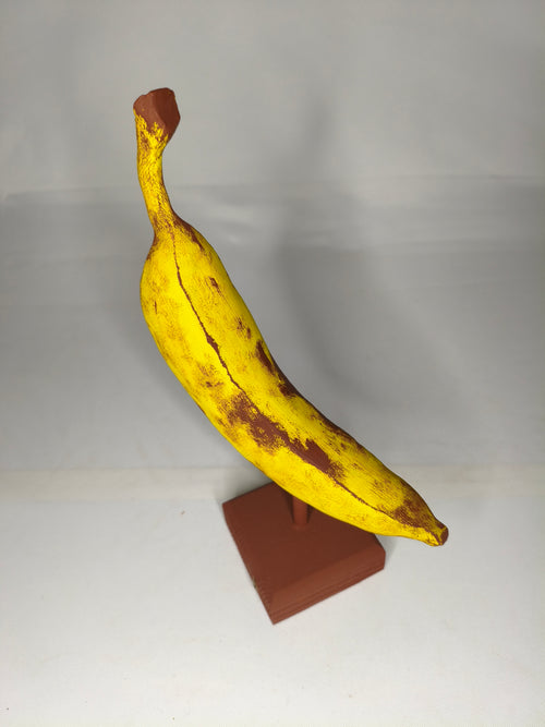 Banana Gialla – Scultura Artigianale in Legno Dipinta in Acrilico