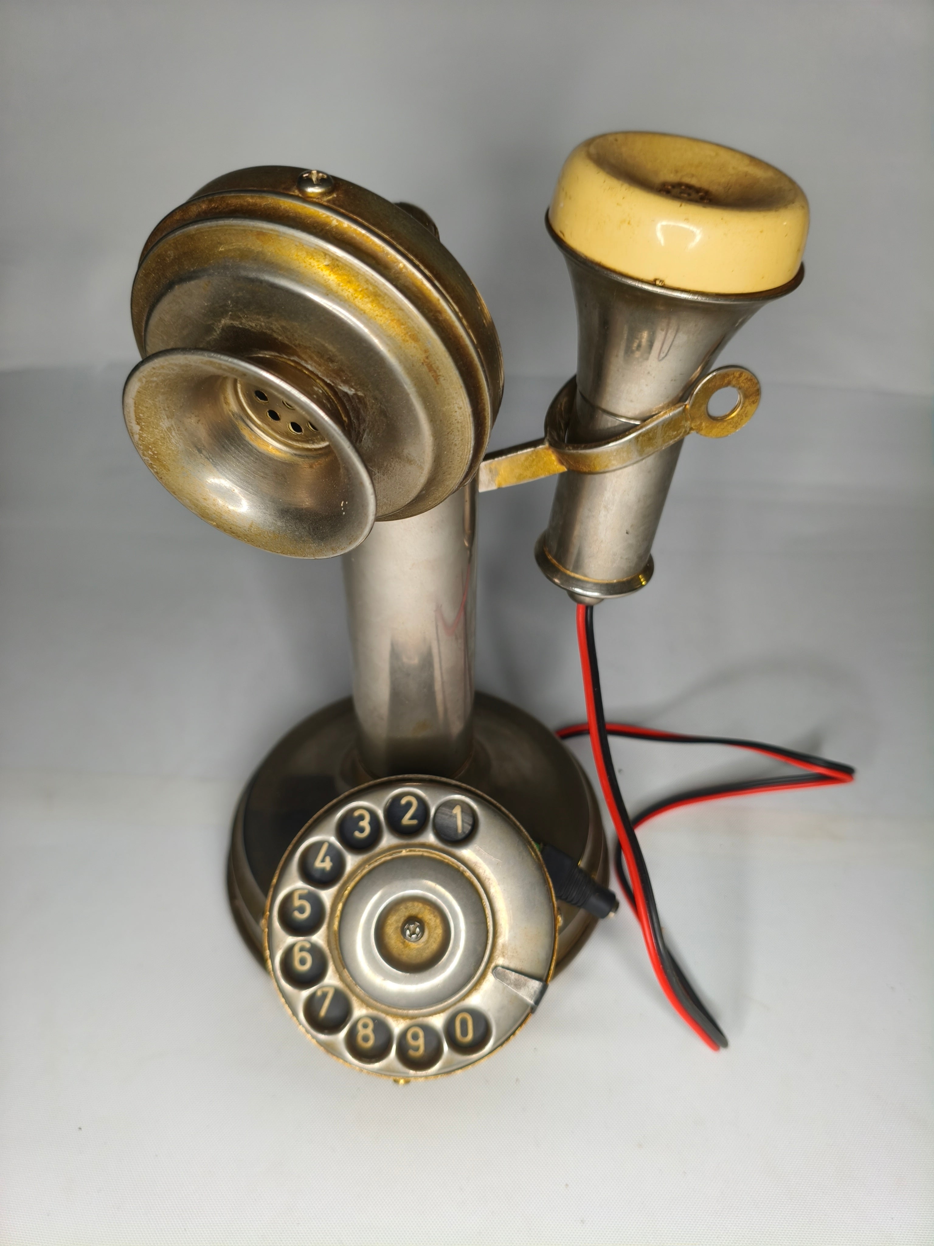 Telefono a Candela Vintage Anni '20 – Speaker Bluetooth nelle Cornette